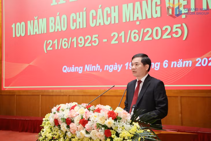 Đồng chí Vũ Quyết Tiến, Phó Bí thư Tỉnh ủy, phát biểu tại lễ kỷ niệm.
