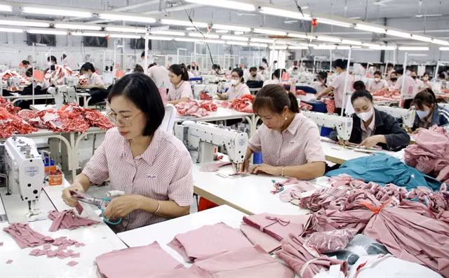 Production at DAUM&amp;QQ Co., Ltd. in Hiệp Hòa, Bắc Giang, a wholly South Korean-invested company. — VNS Photo