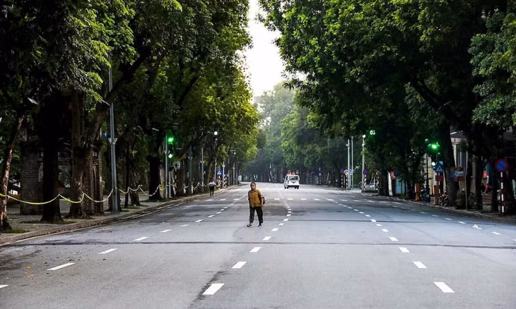 PM orders strict enforcement of social distancing rules during upcoming long holiday ảnh 1 PM orders strict enforcement of social distancing rules during upcoming long holiday ảnh 1