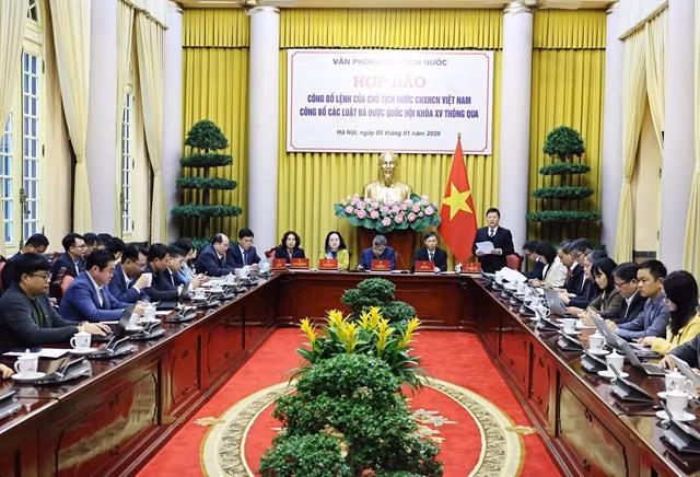 The Presidential Office holds a press conference on Monday to announce the State President's orders on 13 laws coming into force this year. — VNA/VNS Photo Minh Đức