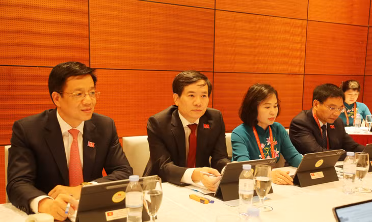 Activities of the Quang Ninh Delegation at the 14th National Party Congress ảnh 15