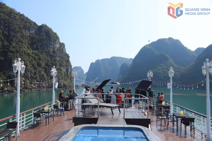 Scenes from Silaa were filmed in the heart of Ha Long Bay