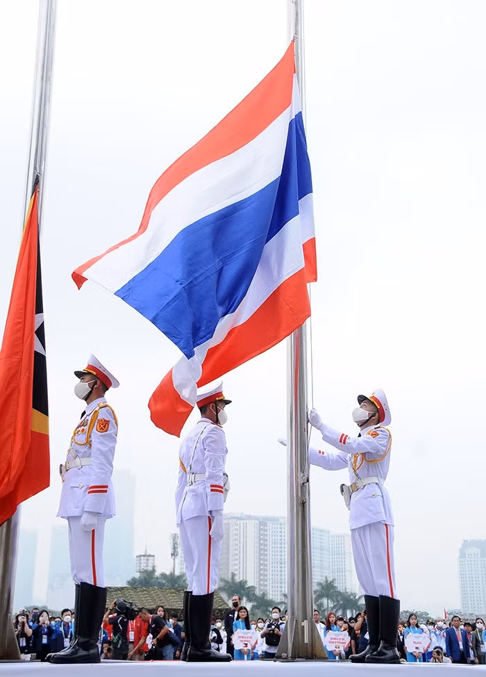 The national flags of each country are raised, showing that the great festival has begun.
