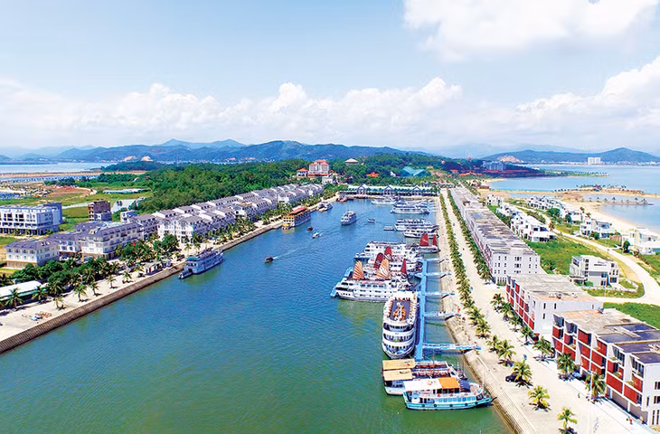 Tuan Chau International Passenger Port 