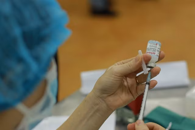 A vial of Moderna COVID-19 vaccines for children being prepared in HCM City. — VNA/VNS Photo Thu Hương