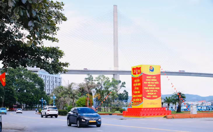 Bai Chay ward