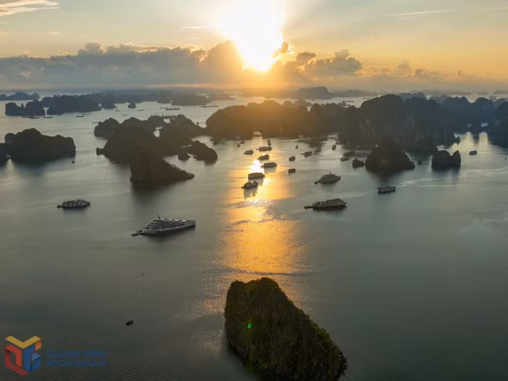Whether in the brightness of day or under the glow of sunset, the experience leaves visitors with unforgettable memories.