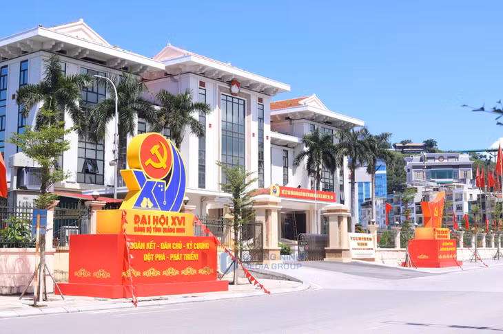 The headquarters of the provincial Fatherland Front is adorned with vibrant slogans and panels.