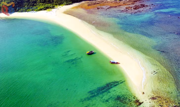 The island’s stunning seascapes are a vital resource for Co To to develop its signature tourism experiences.