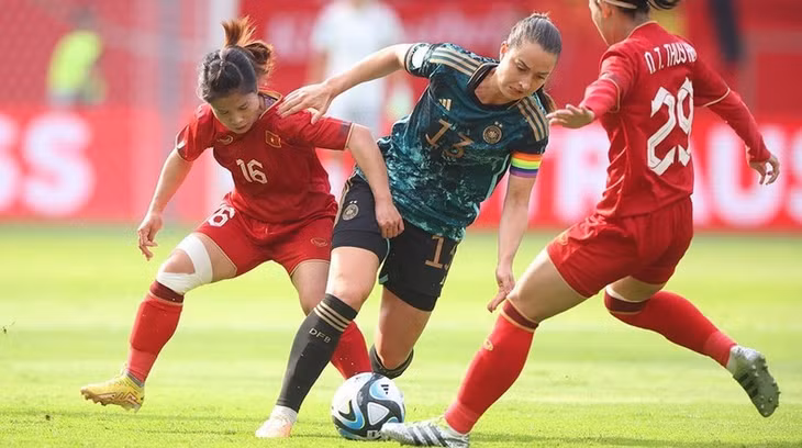After that, the world No. 2 team continued to dominate against Vietnam. (Source: DFB)