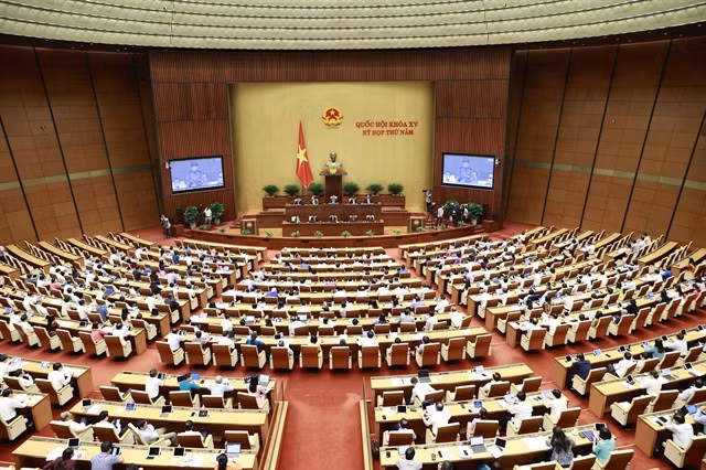 The National Assembly gathers at the Wednesday morning session. — VNA/VNS Photo Doãn Tấn