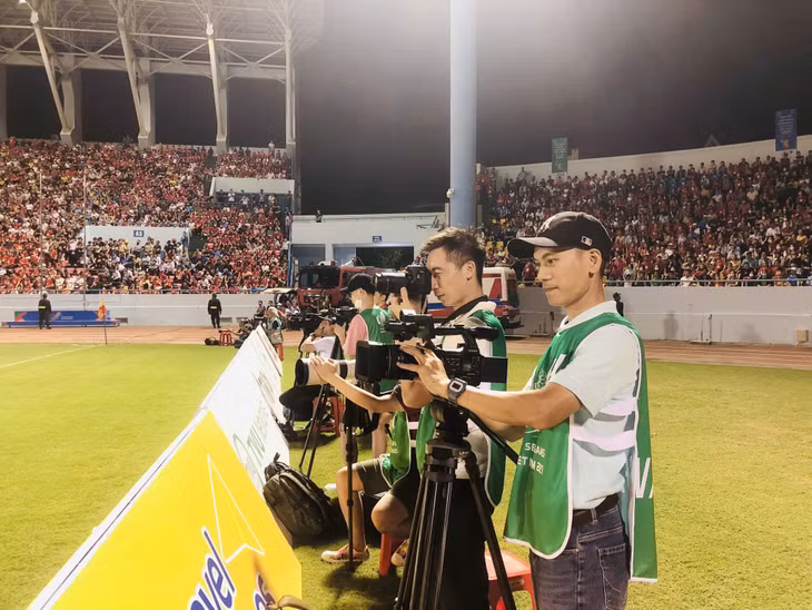 On the football field of SEA Games 31.