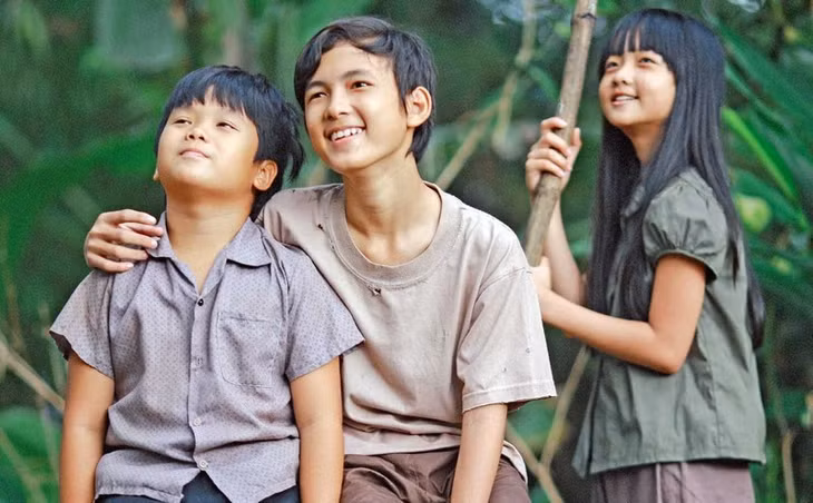 The movie “Toi Thay Hoa Vang Tren Co Xanh” (Yellow Flowers on the Green Grass) has helped identify Phu Yen Province with the brand, “the land of yellow flowers and green grass). (Photo: DPCC)