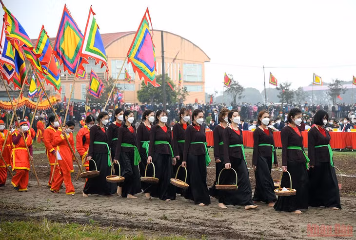 The Tich Dien Doi Son Festival 2022 takes place from February 5-7 (the fifth to seventh day of the Lunar New Year) in the Doi Son area of Tien Son Commune, Duy Tien District, Ha Nam Province. (Photo: THANH DAT)