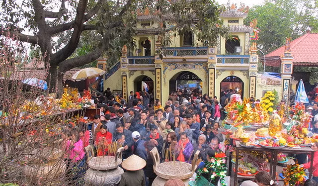 Many people come to this temple to enjoy festival and pray for successful year