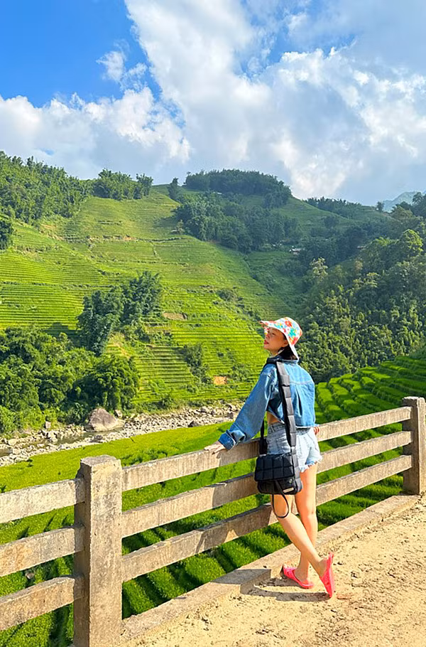 In a quiet corner of Ta Van, visitors can pause to observe the beauty of nature. Photo by Duong Duong Blog &amp; Gon Rau