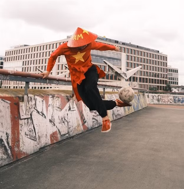 Freestyle football is developing fast in Việt Nam.
