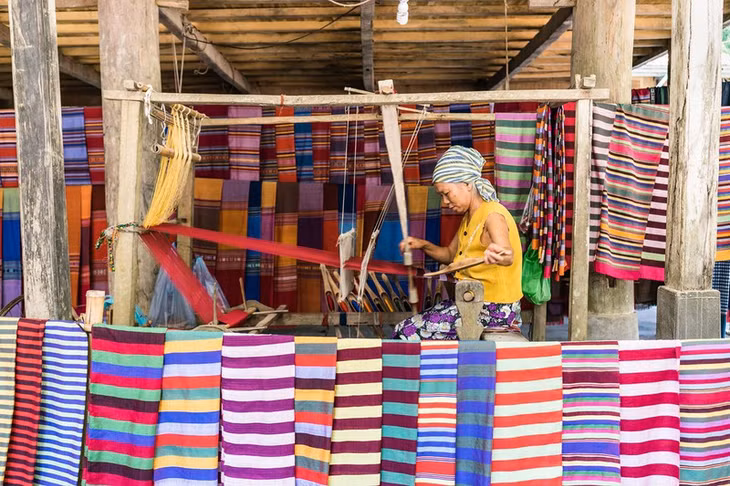 A local in the Mai Chau Valley village of Lac (Shutterstock)