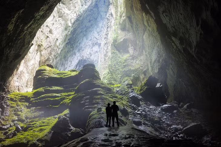 Son Doong Cave (Shutterstock)