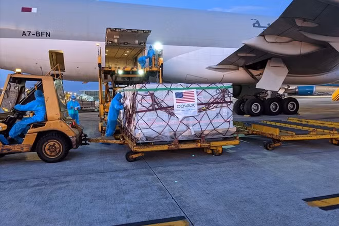 U.S. gifts Viet Nam with additional 2.6 million COVID-19 vaccine doses ảnh 1