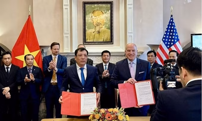 US, Vietnam firms sign $4B deals on energy and minerals