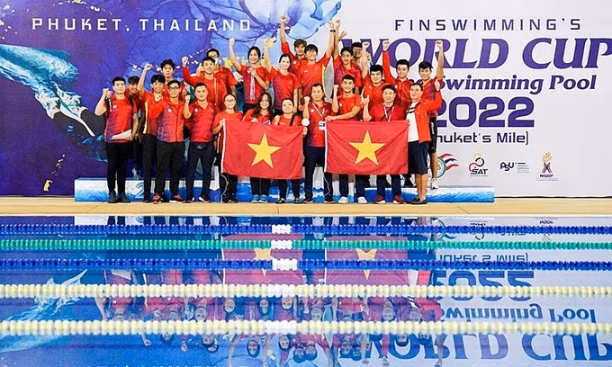 Vietnam finish first in finswimming world cup round