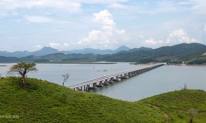 Quang Ninh seeks tourism development along expressway to Chinese border