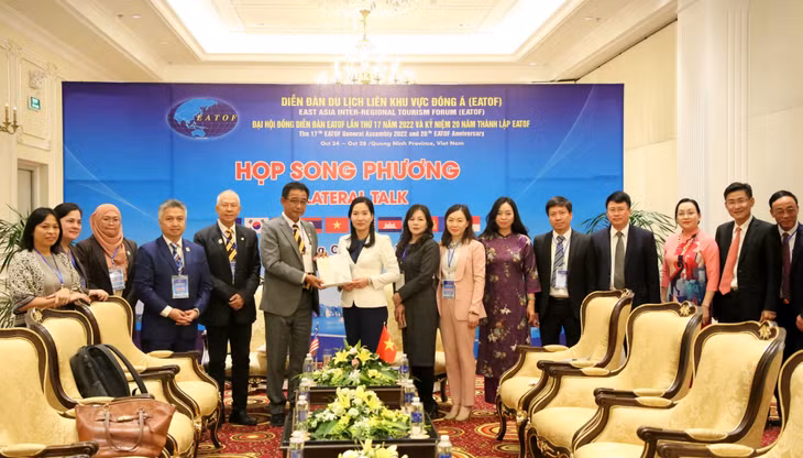 Quang Ninh leaders met with the delegation of Malaysia's Sarawak State.
