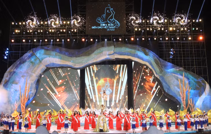 The final night of Miss Sea Island Vietnam 2022 in Quang Ninh province.