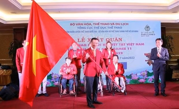 Send-off ceremony for Vietnamese delegation to ASEAN Para Games (Photo: VNA)