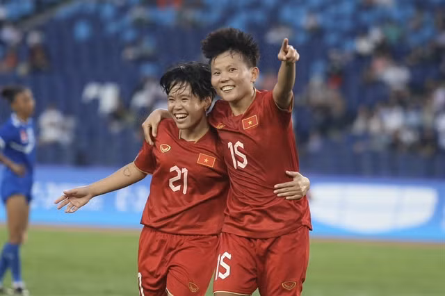 The Vietnamese women's team are ready to face Japan at the 19th Asian Games (ASIAD) in China on Thursday. — Photo courtesy of nld.com.vn