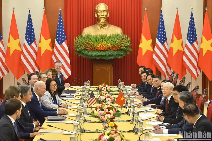 Party General Secretary Nguyen Phu Trong holds talks with US President Joe Biden in Hanoi on September 10. (Photo: NDO/Dang Khoa)
