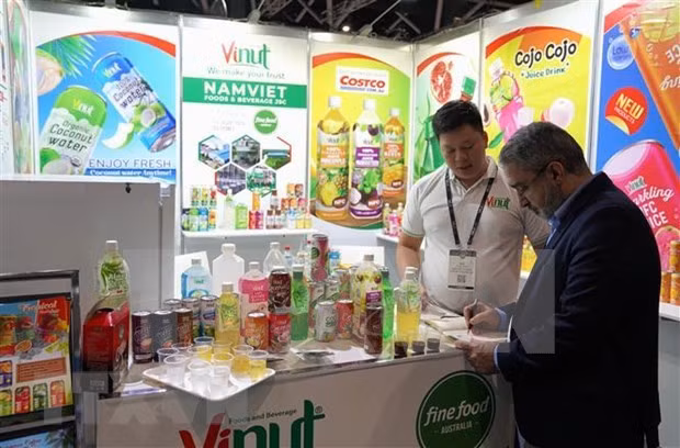 Vietnamese products impress visitors at int’l food expo hinh anh 1
