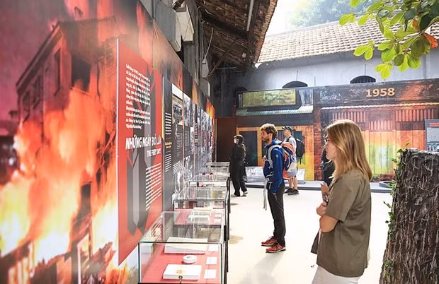 Number of int’l tourists to Vietnam bounces back hinh anh 1
