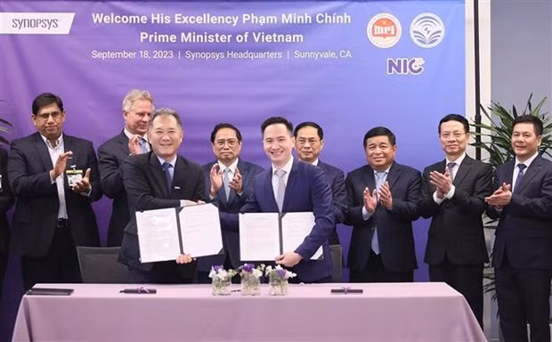 PM visits leading tech firms in Silicon Valley hinh anh 2