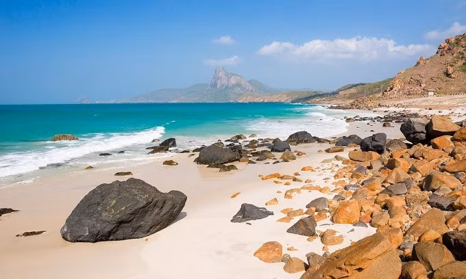 Con Dao among world's 10 lesser-known island getaways: Canadian magazine