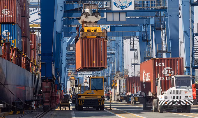 Businesses, experts optimistic about economic recovery