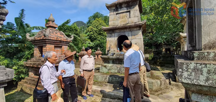 Phật hoàng Trần Nhân Tông cũng như Thiền phái Trúc Lâm luôn là đề tài cho các nhà nghiên cứu lịch sử, văn hoá tìm hiểu.