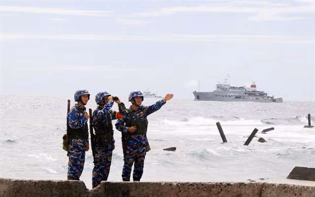 Military officers patrol on Song Tử Tây Island to safeguard national sovereignty, January 21. In simple terms, strategic autonomy refers to a country’s ability to set its own direction amid global uncertainty.