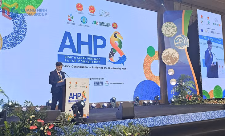 Vice Chairman of the Quang Ninh Provincial People’s Committee, Nguyen Van Cong, delivered remarks at the conference.
