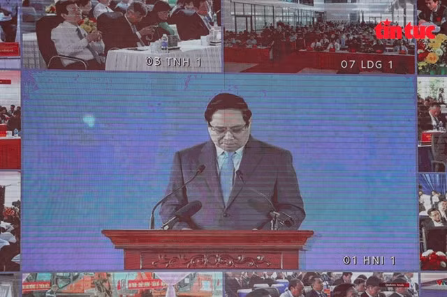 The ground-breaking ceremony was broadcast live on television and online, linking seventy-nine sites across the country.