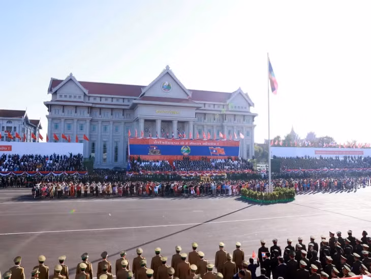 A view of the ceremony to mark 50th National Day of Laos on December 2. — VNA/VNS Photo Thống Nhất
