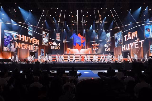 A commemorative performance marks the 100th anniversary of the Revolutionary Press Day on June 21.