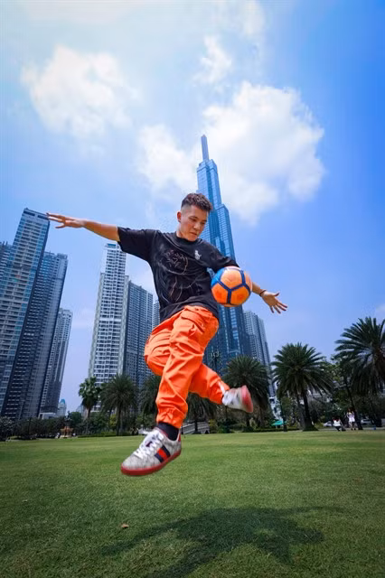 Đỗ Kim Phúc has been practising freestyle football for nearly two decades. — Photo courtesy of Kim Phúc