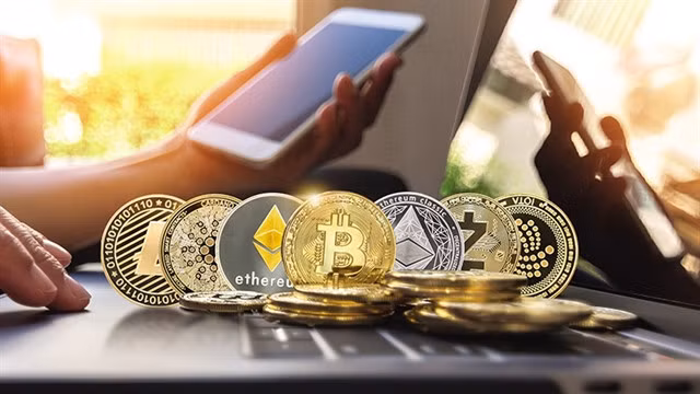 There are currently 17 million Vietnamese people who own digital assets. — Photo baodautu.vn
