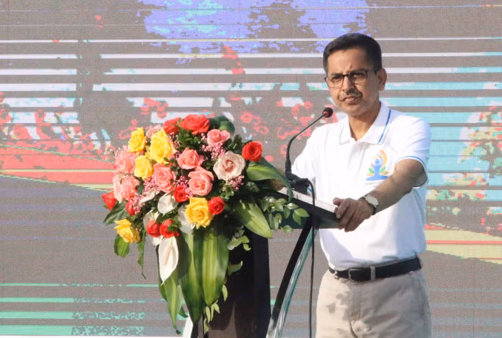Indian Ambassador to Vietnam, Pranay Verma, spoke at the opening ceremony.
