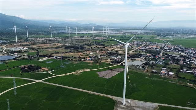 A wind power plant in Ninh Thuận Province. — VNA/VNS Photo Huy Hùng