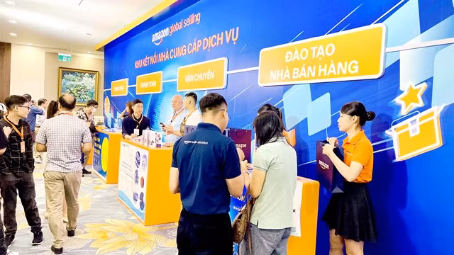 Participants at the Cross-border E-commerce Summit 2024 on May 22. — VNS Photo Mai Hương