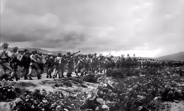 Vietnamese soldiers march to Dien Bien Phu, 500 kilometers to the northwest of Hanoi.