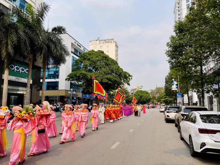 The procession ritual